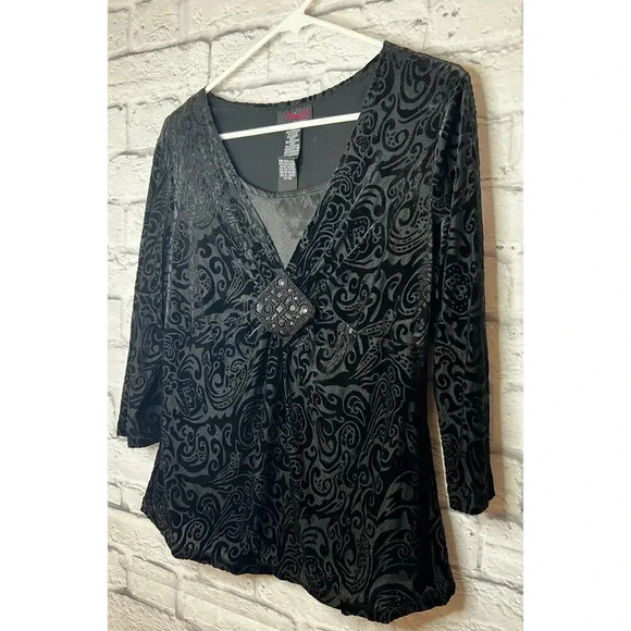 Y2K Clothing Co by Notations black bejeweled top size L. - Picture 4 of 8